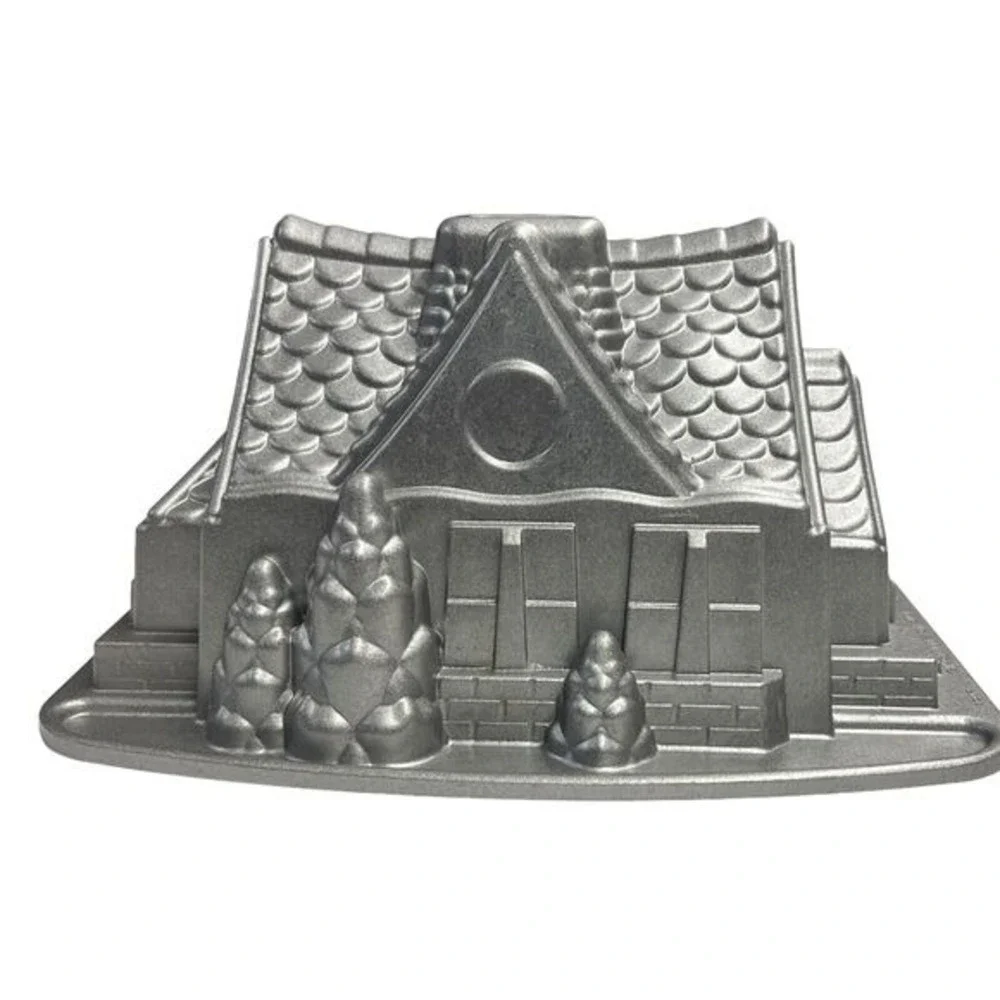 Nordic Ware Gingerbread House Cake Pan Holiday Christmas‎ Aluminum 9 cup